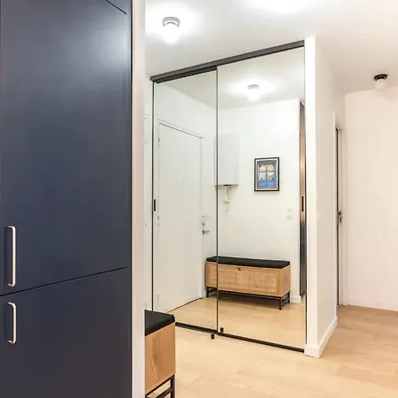 Premium With Terrace - 4 Guests Lägenhet