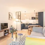 Premium With Terrace - 4 Guests